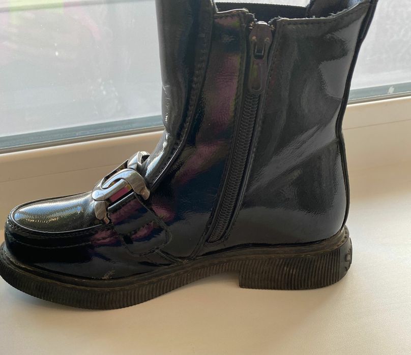 Продам модные сапожки ВЕСЕННИЕ