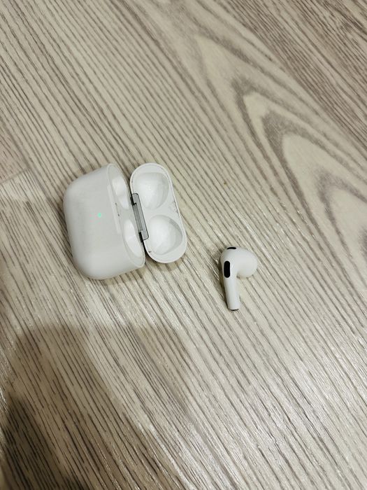 AirPods 3 (правый наушник + кейс) оригинал