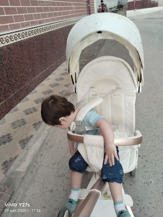 Коляска дрон для детей