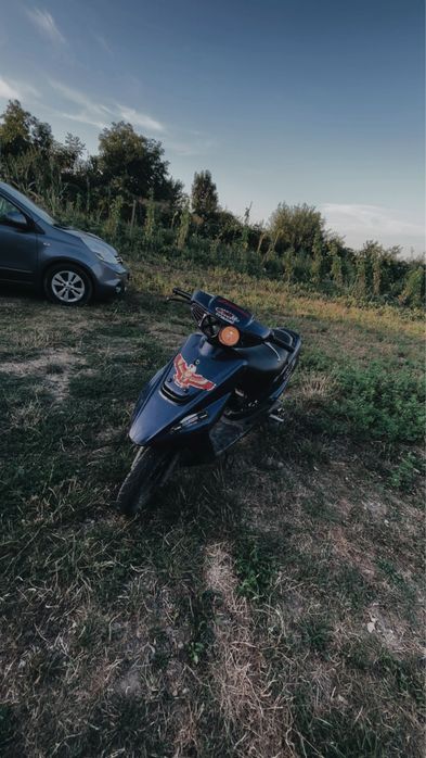 vând scuter 49cc 2t
