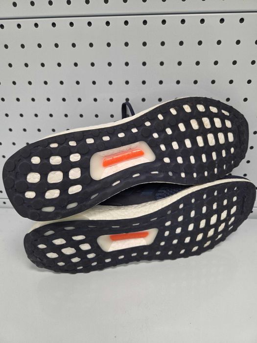 Оригинални мъжки маратонки - Adidas Ultra Boost