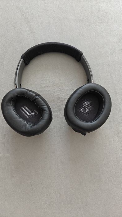 JBL Bluetooth наушники