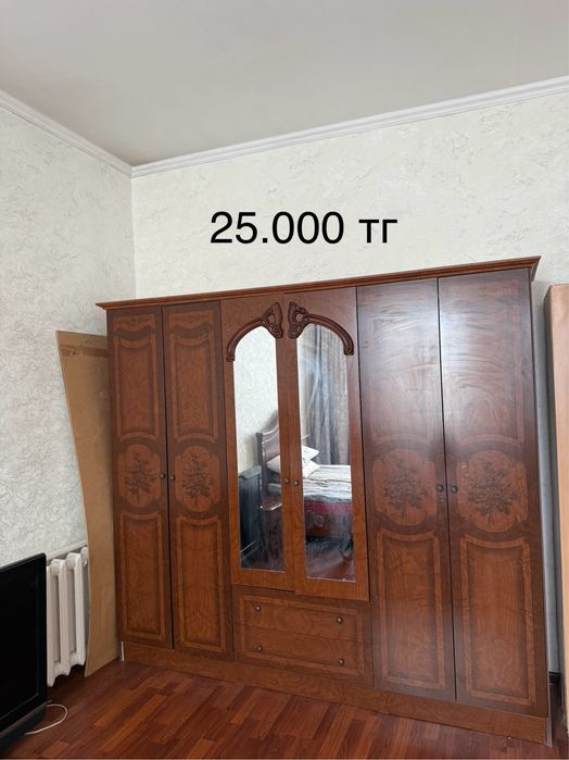 Продаётся на запчасти телевизор