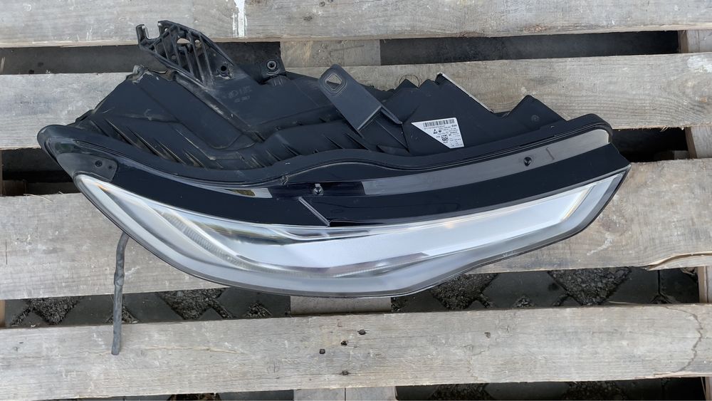 Десен фар AUDI A6 C7 4G FULL LED 4G0941034