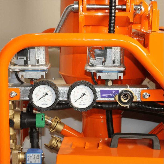 Masina de tencuit monofazica Bisonte PCS-K35 230V debit 5-20 l/min