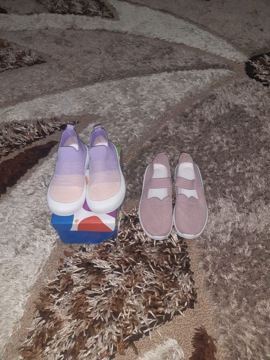 Продам обувь на девочку.