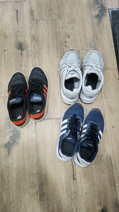 Кроссовки Adidas