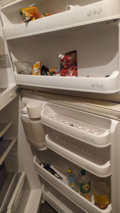 Продам холодильник не доброго срочно