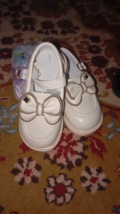 Qiz bolalar uchun tufli