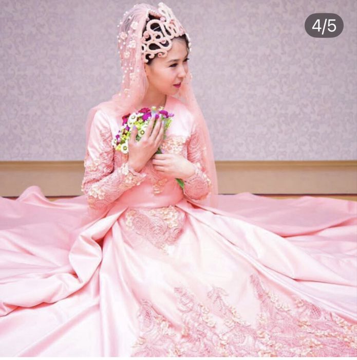 Платье на узату ручной работы