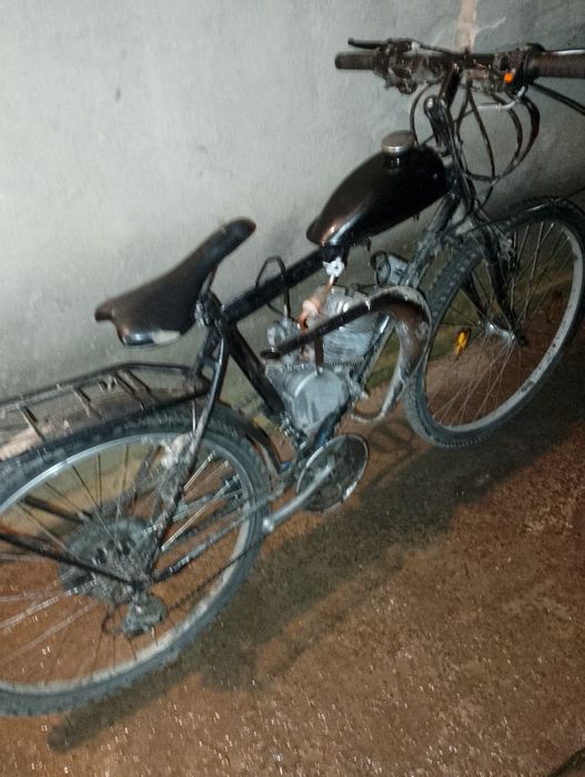 Vând kit motor bicicleta 80 cc iron cylinder cu toate cele necesare