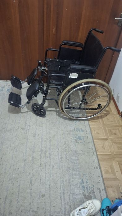 Инвалидная коляска