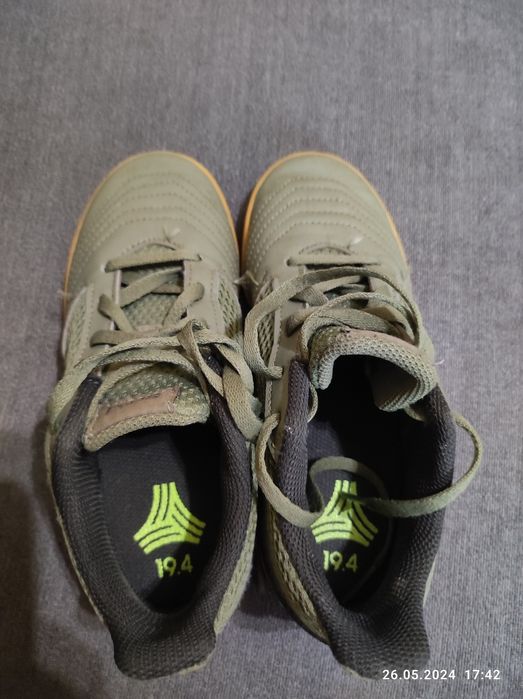 Маратонки за момче 31 и 32 номер