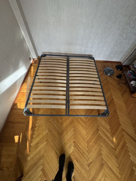 Основание каркас и матрац