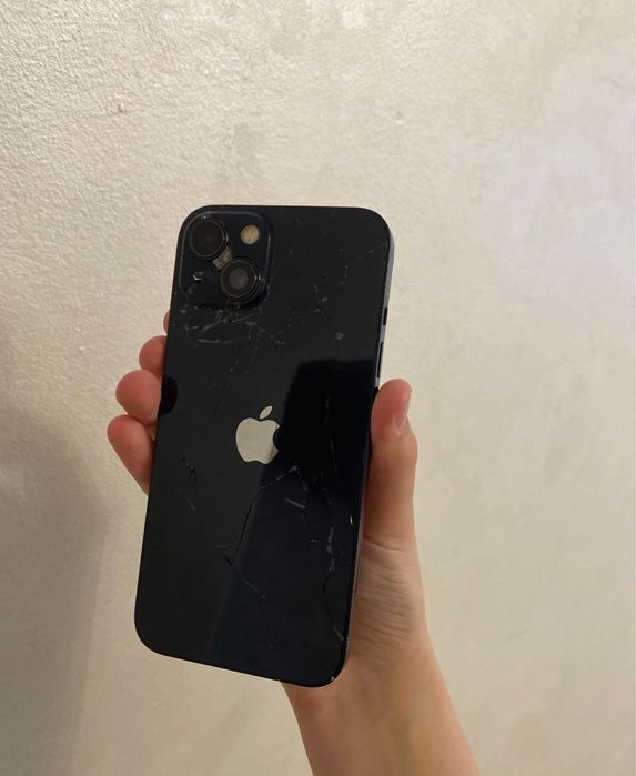 Iphone 13  Black 128 gb