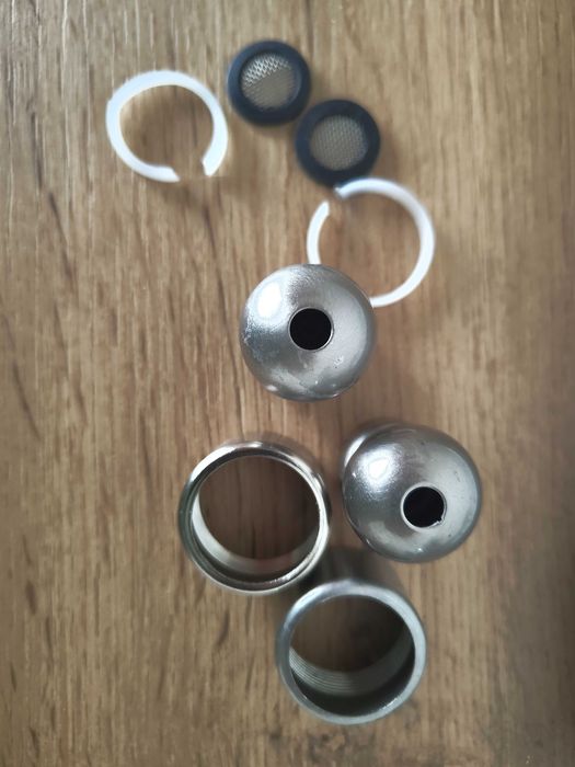 Pălărie de duș/set baie (vând sau schimb)