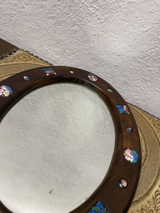 Старо френско огледало с орехова рамка