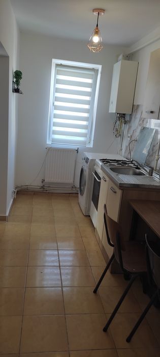 Apartament 2 camere de închiriat în zona V. Goldis