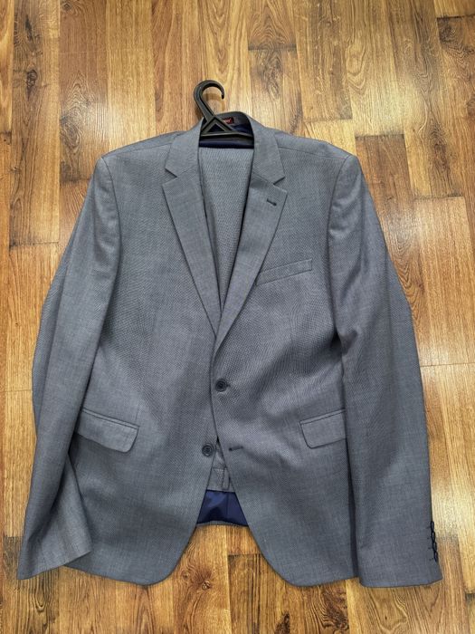 Продам костюм на высокий рост