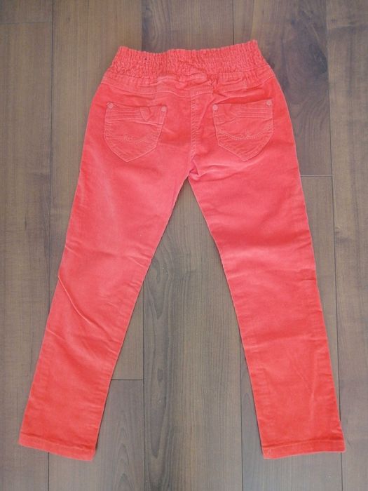 Детски нови дънки в размер 128/134