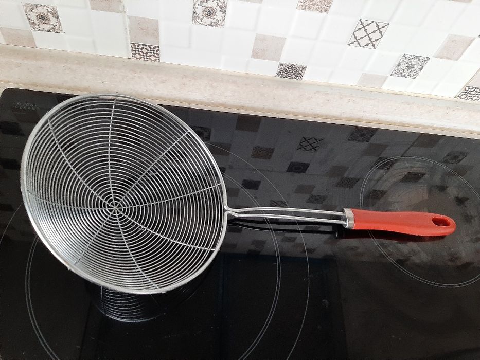 тарелки и разная посуда ЛИСТАЙ