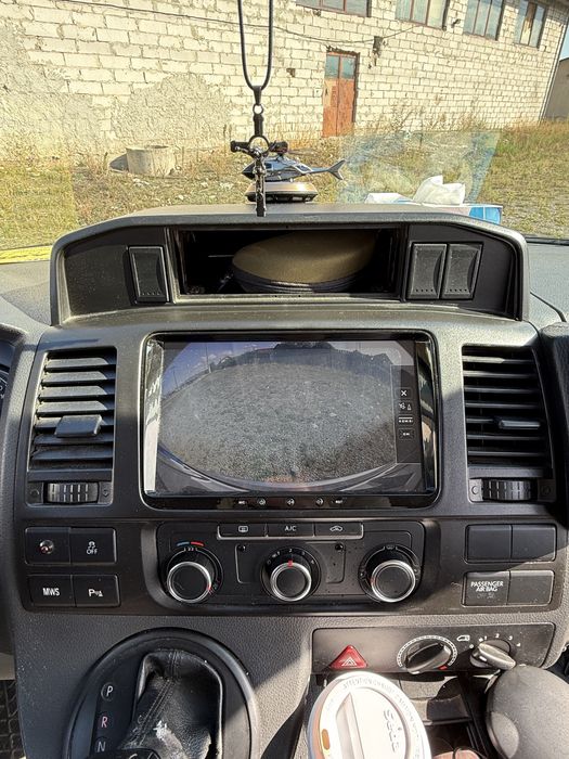 Volskwagen transporter T5 2.0 tdi