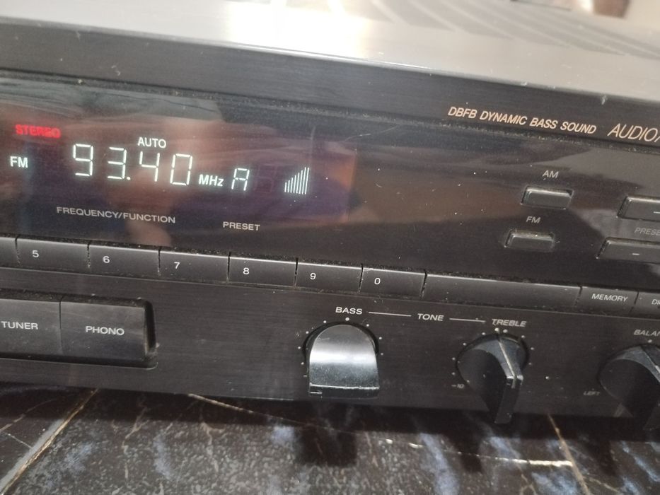 Amplituner Sony str-av270x stereo