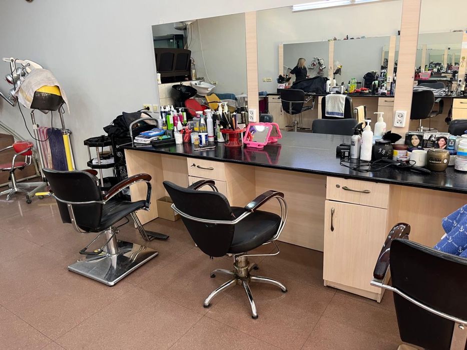 Сдается кабинет и место мастера в салоне красоты