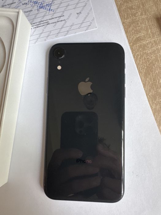 Продам Iphone 10 Xr, память 64 гб,