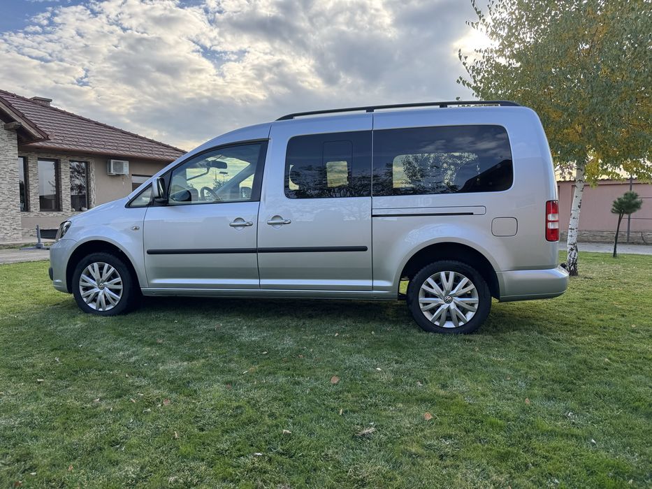 Volkswagen Caddy Maxi 7 locuri