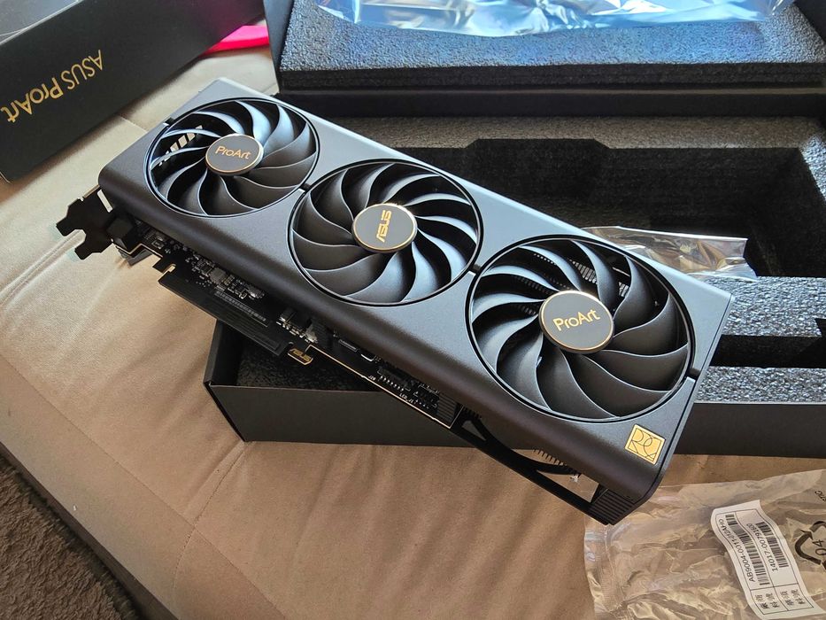 Видеокарта ASUS ProArt GeForce RTX 4080 SUPER OC 16GB