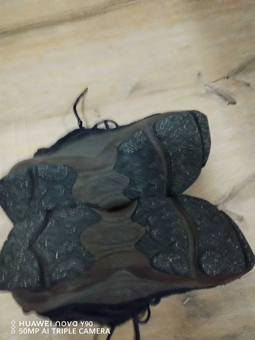 Маратонки nike 38