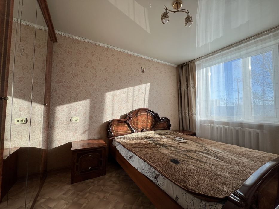 Продам спальный гарнитур