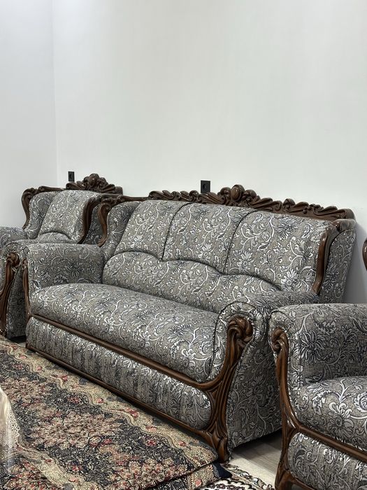 Мягкий мебель сотилади