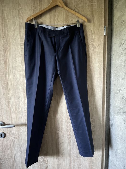 Костюм Carducci 3 части размер 48 Slim fit