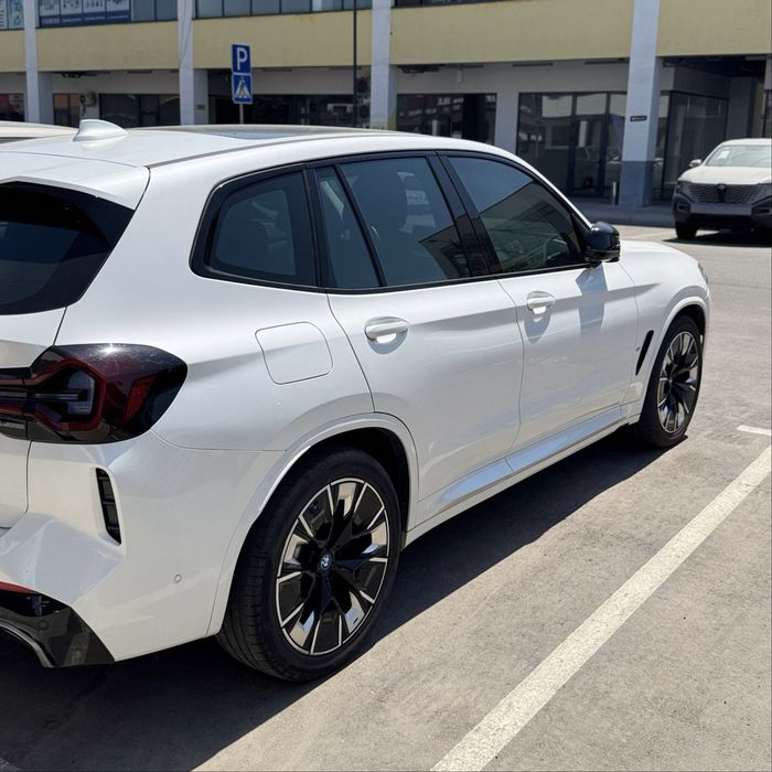 BMW ix3 M night paket 2025