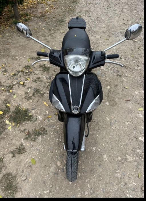 Скутер piaggo liberty 50cc