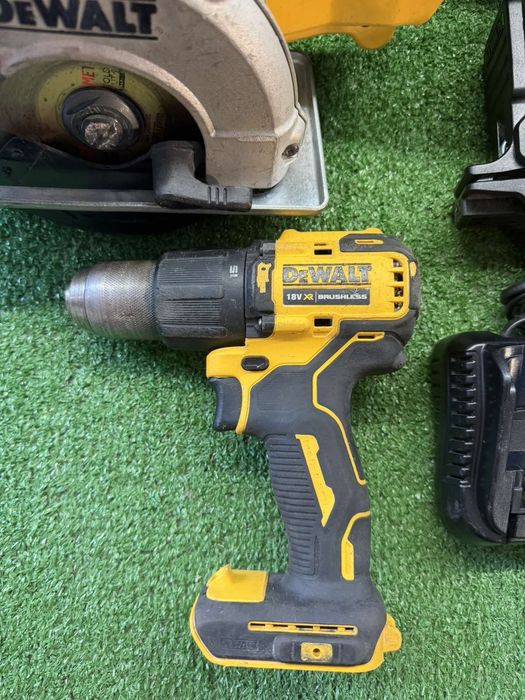 Инструменти на DeWALT