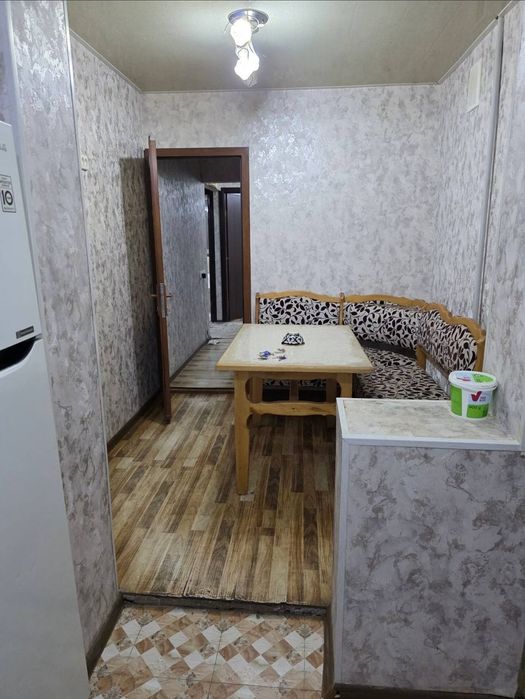 Срочно задаётся квартира 2х комнатная адреса Вагзал  300$