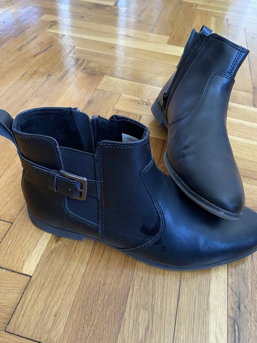 Дамски черни боти