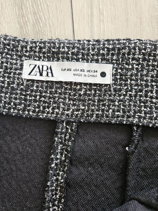 Къса пола ZARA, размер xs