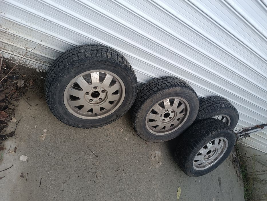 Продават се  5х112