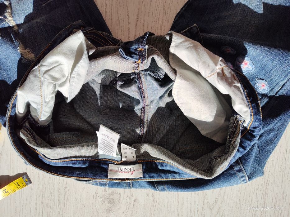 blugi mărimea M brand Tesinin sz M