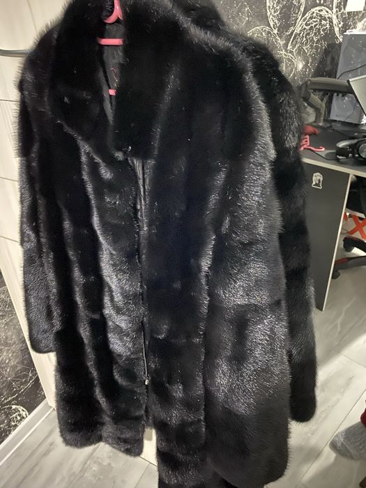 Продам норковую шубу