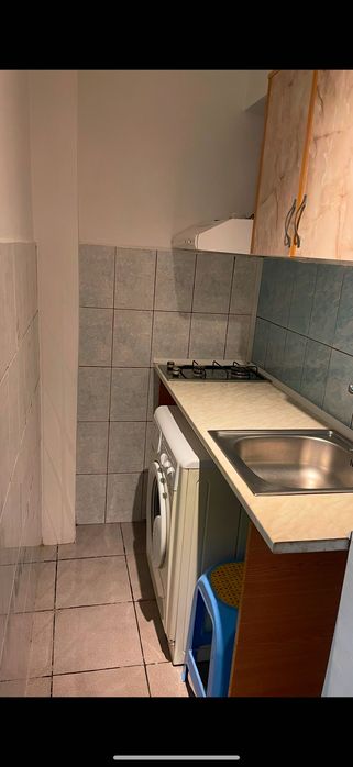 Închiriez garsonieră în Tiglina 1