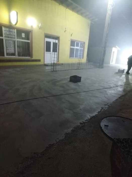 Ofer servicii de turnat beton elicopterizat