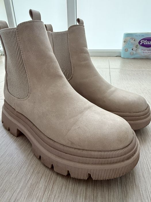 Ботинки челси бежевые