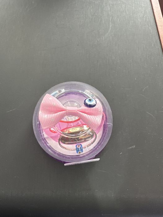 Suzeta din aur de 14 k ,aducem la comanda si albastru pentru baiat