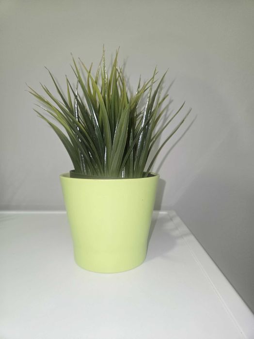 6 бр изкуствени растения