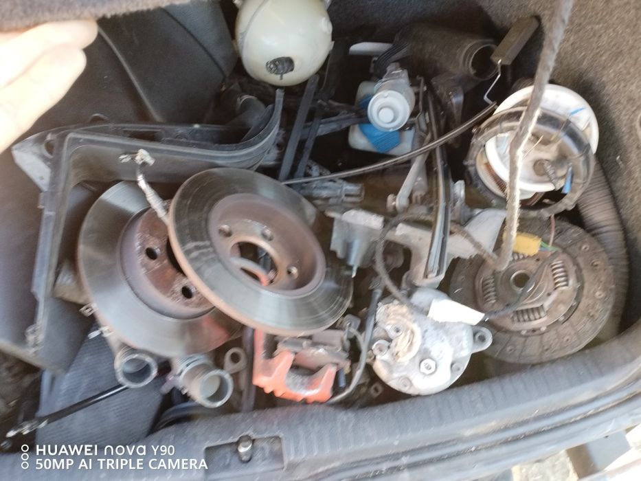 Macara incuietoare discuri etrier servo abs tampon etrier golf 4